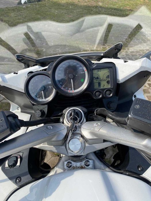 YAMAHA FJR 1300 cm3