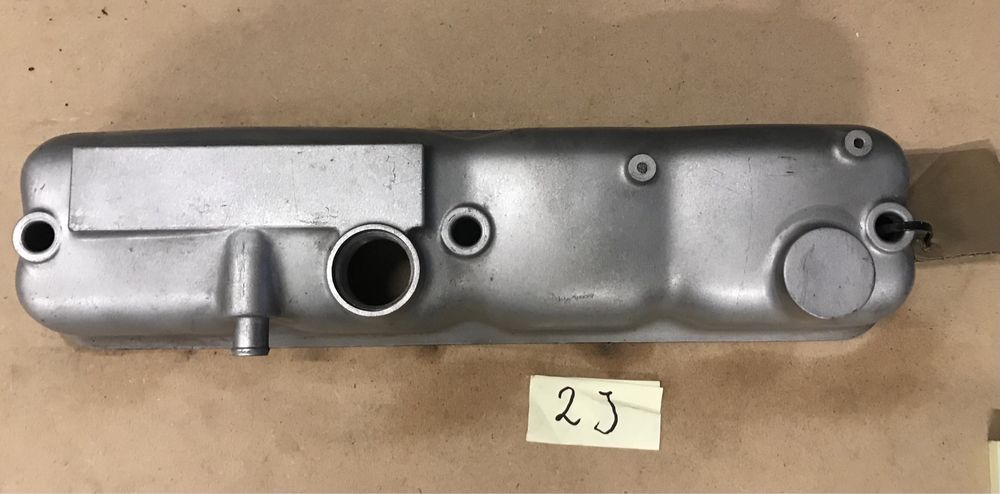 Pokrywa zaworów Toyota 2J