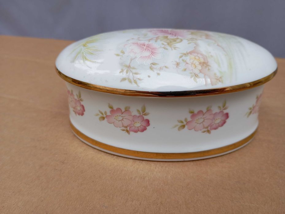 Guarda Joias em porcelana