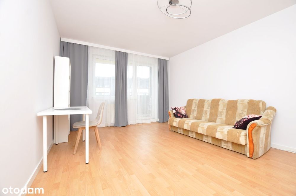 2 pokoje, osobna kuchnia, balkon, po odświeżeniu