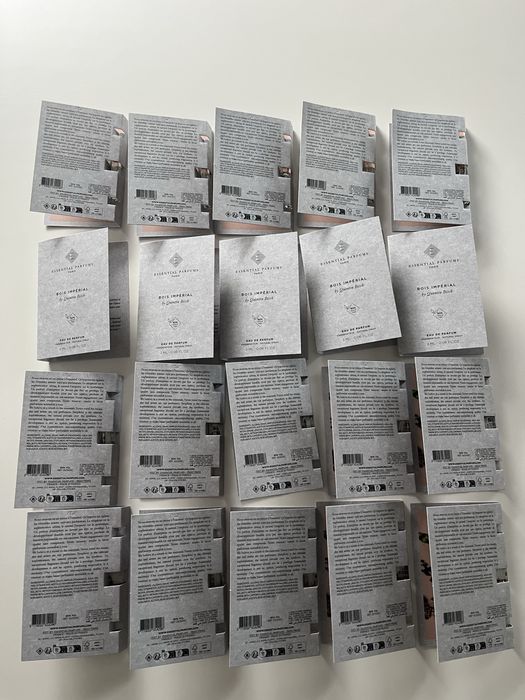 Sample Bois Imperial Essential Parfums 40 ml