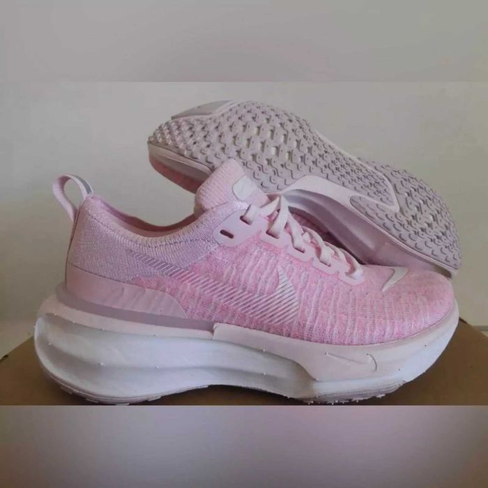 Кроссовки Nike ZoomX Invincible 3