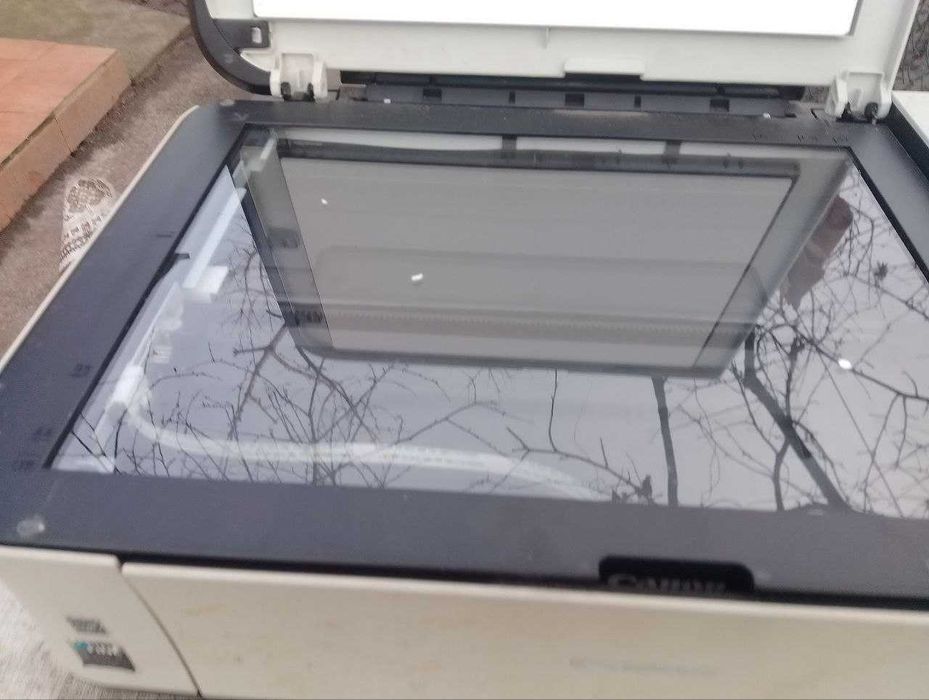 Продам неробочий принтер Canon