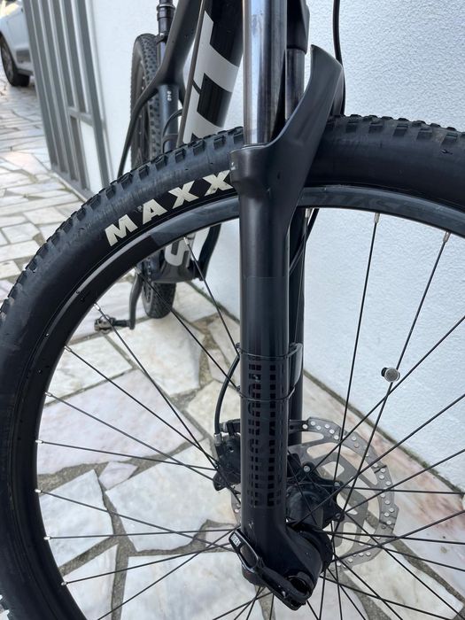 bicicleta scott scale (Roda 29) (1800€) (M)