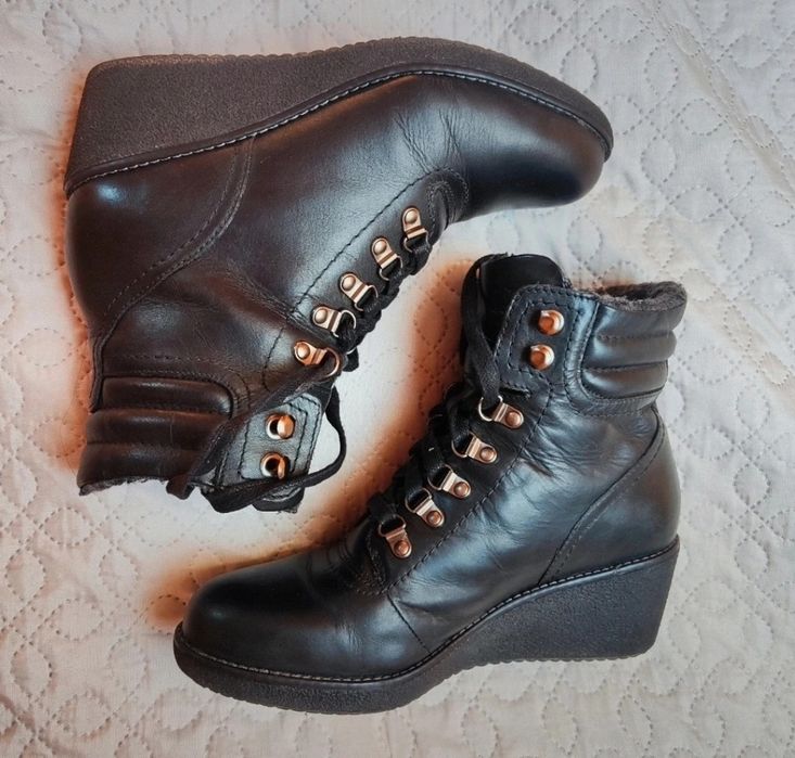 Zimowe ocieplane buty skórzane 39 CCC stan świetny