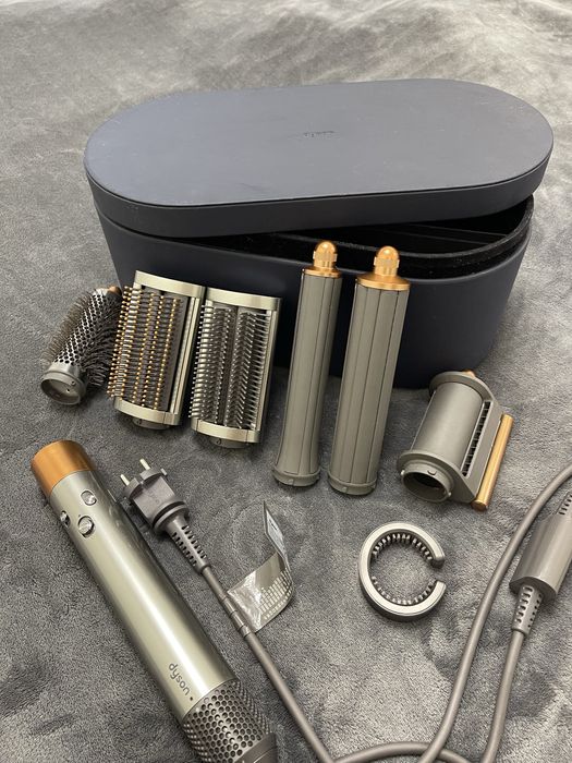 Dyson styler long