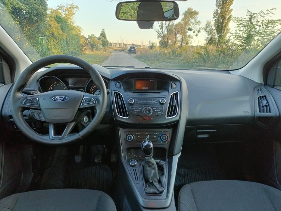 Ford Focus Kombi 2016r 1.6 Benzyna Led Polski Salon