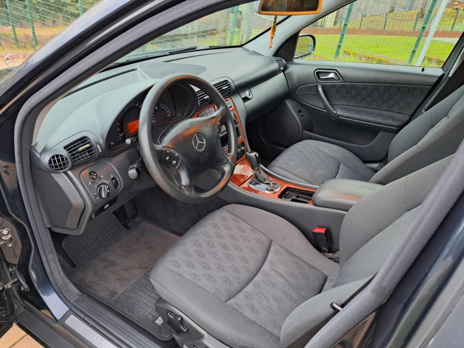 Mercedes benz c220 cdi 206 mil kms reais
