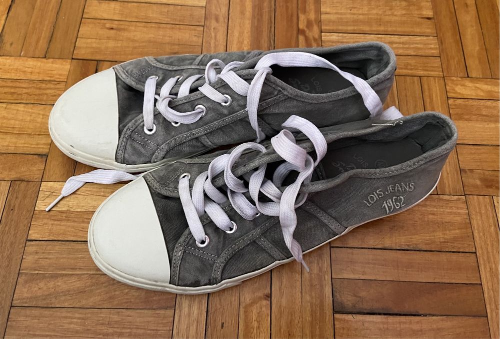 Sapatilhas Lois otimo estado