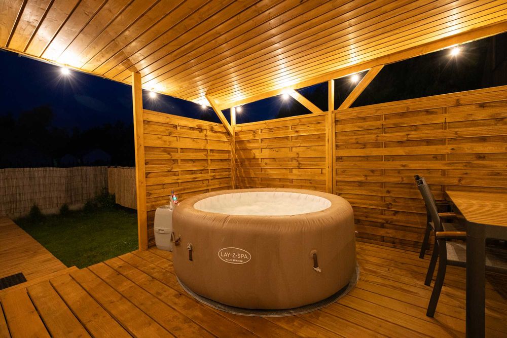 Domek z jacuzzi i sauną. WOLNY OD 13 września .Jezierzany, Jarosławiec