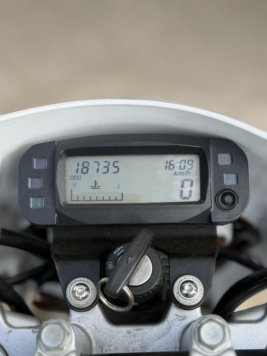 Mota UM DSR 125cc