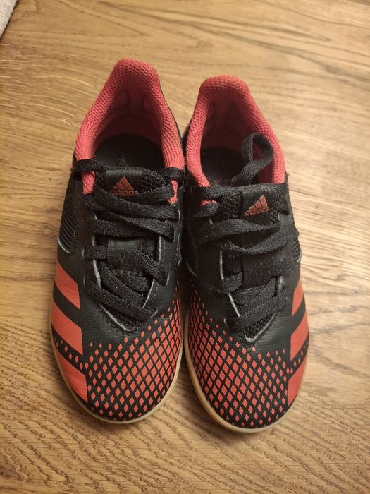 Halówki adidas predator 28