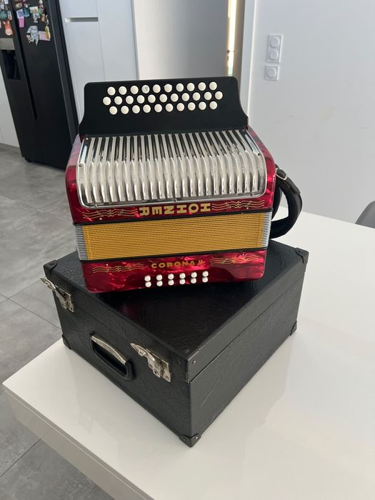 Concertina Hohner corona II - em bom estado