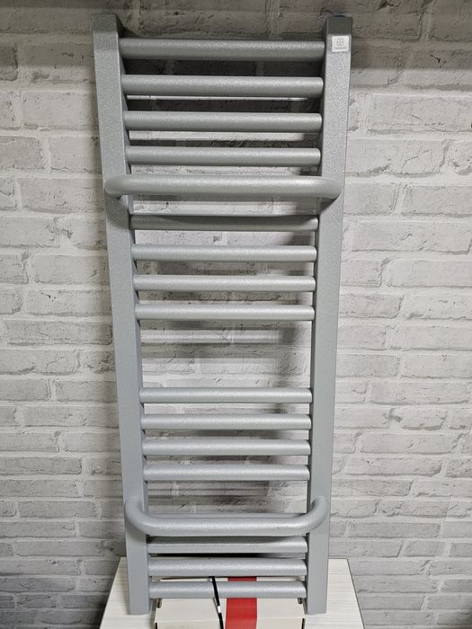 Grzejnik łazienkowy Terma Lima 300x820 nowy