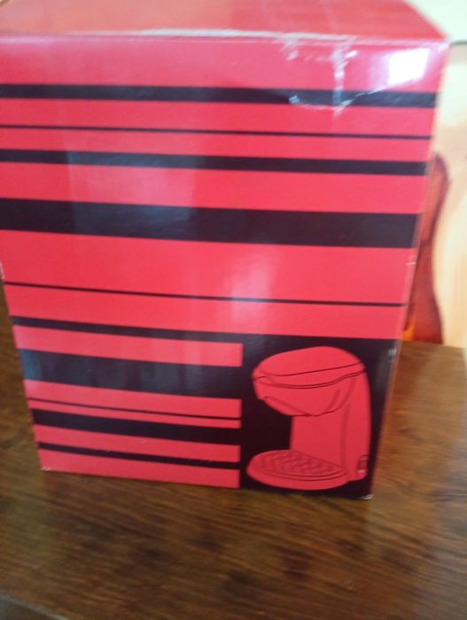 Maquina de café Filtro - Nova! - Compativel com cápsulas DolceGusto