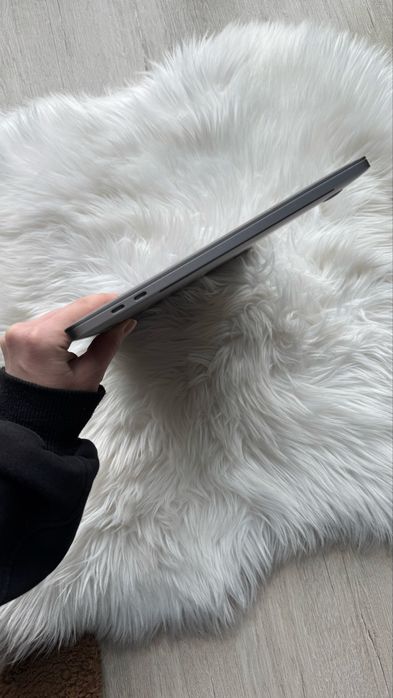 MacBook Pro 2017, 13 дюймов