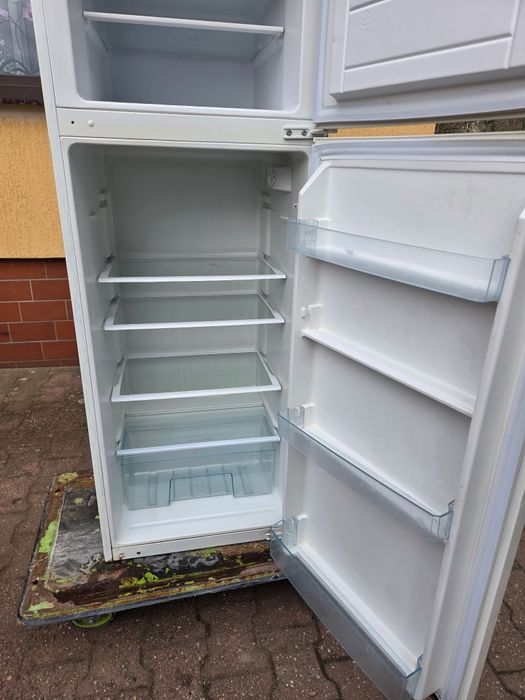 Lodówka firmy Amica