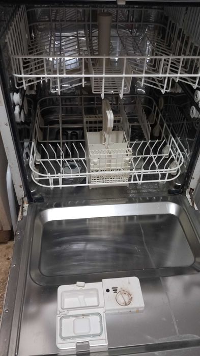 Máquina de lavar loiça Balay V4523 usada