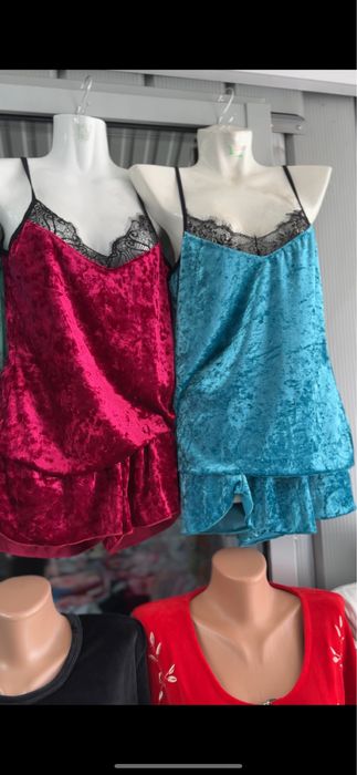 Піжами велюр,шорти+майка, футболка+шорти 48-50 розмір