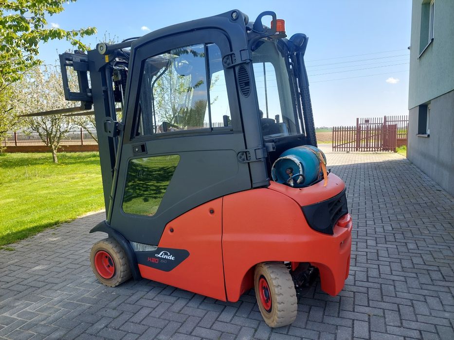 USŁUGI Z OPERATOREM WYNAJEM Wózki widłowe linde toyota wynajme