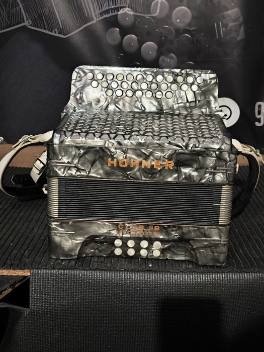 Para venda concertina hohner vitória toda restaurada