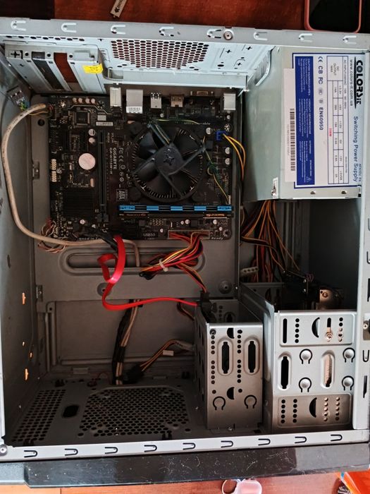 Компьютер i3 7100 /12gb DDR4/120gb SSD Samsung/Windows 10