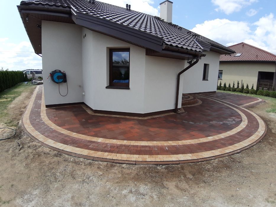 Układanie kostki brukowej, odwodnienie, trawniki, koparka, beton