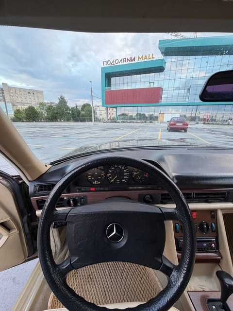 Mercedes w126 260SE