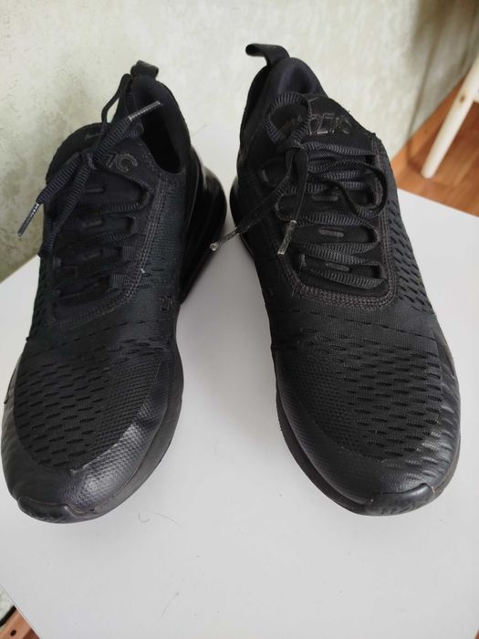 Чоловічі кросівки Nike Air Max 270