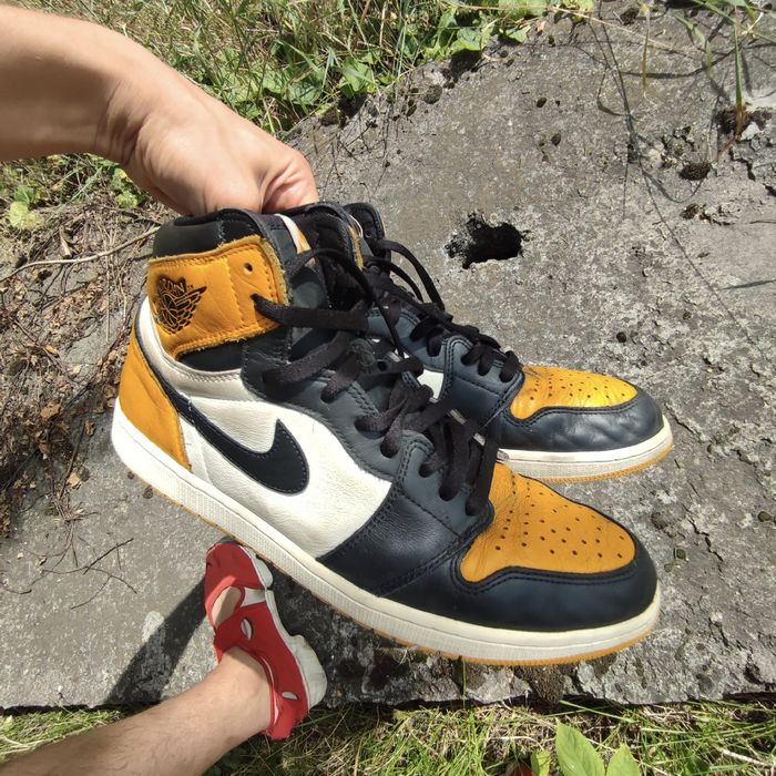 Air Jordan retro one  yellow  toe 1 high taxi OG
