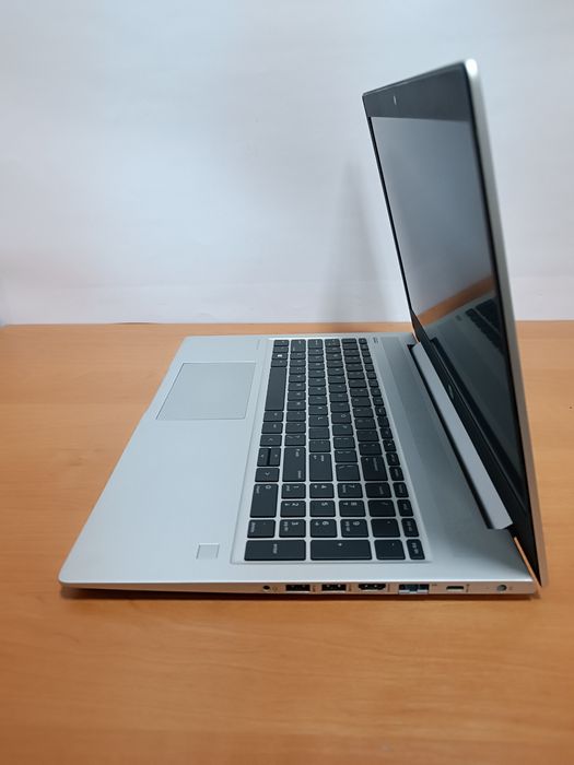 Ноутбук Тонкий HP Ryzen 7 8 по 3.8Ghz 16GB D4 SSD 256GB VEGA 10 FHDIPS