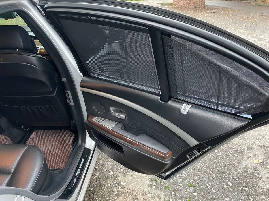 BMW 730i 2003рік газ/бензин