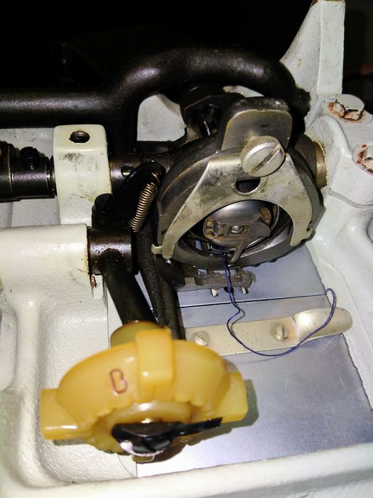 Швейная машинка  Запчасти Высылаю