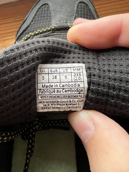Кросівки jack wolfskin 38 розмір в хорошому стані