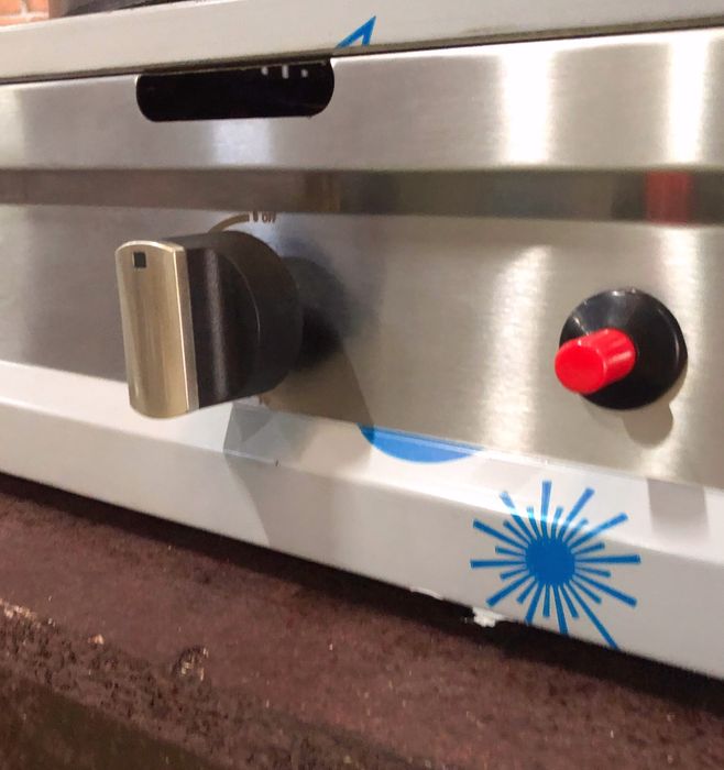 Máquina de crepes a gás e eléctrica