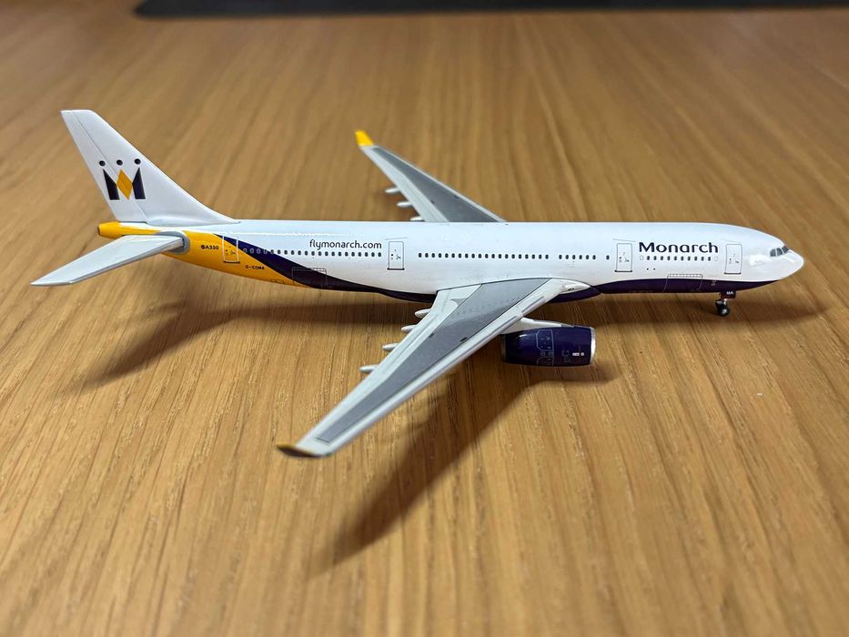 Miniatura Monarch Airlines A330-200