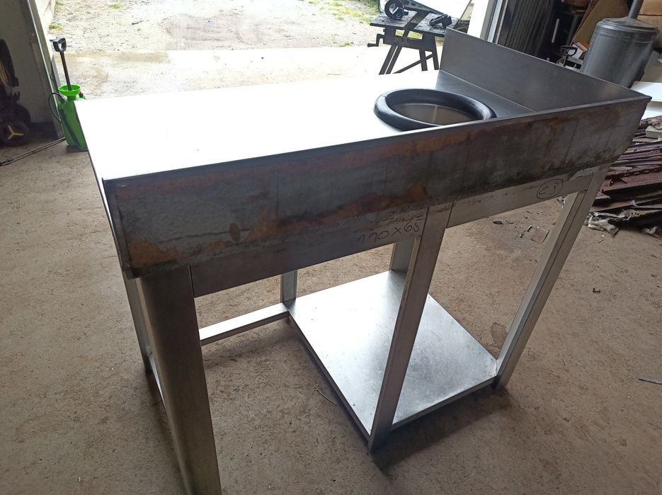 Bancada Inox com furo para detritos