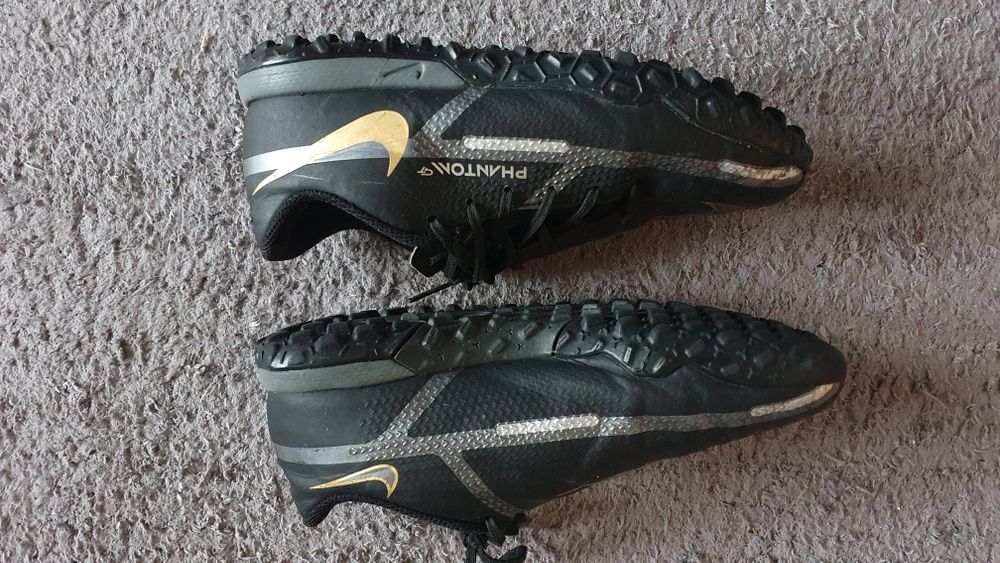 Buty piłkarskie turfy Nike Phantom 35 gt