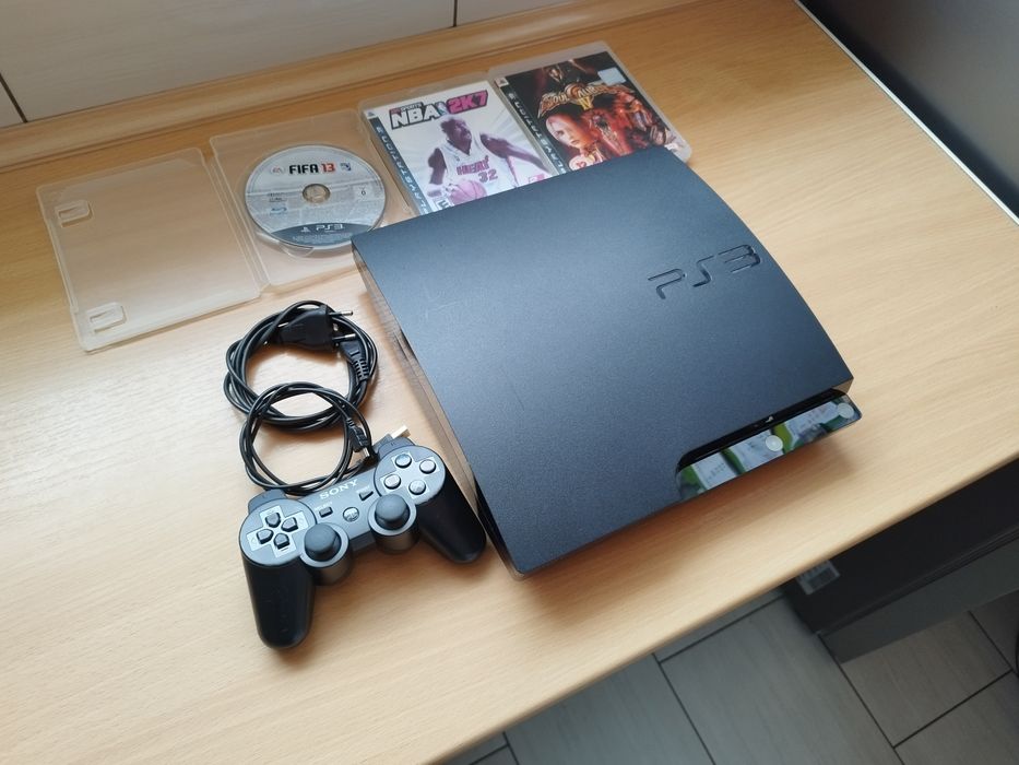 Konsola ps3 slim, PlayStation 3, stan bardzo dobry