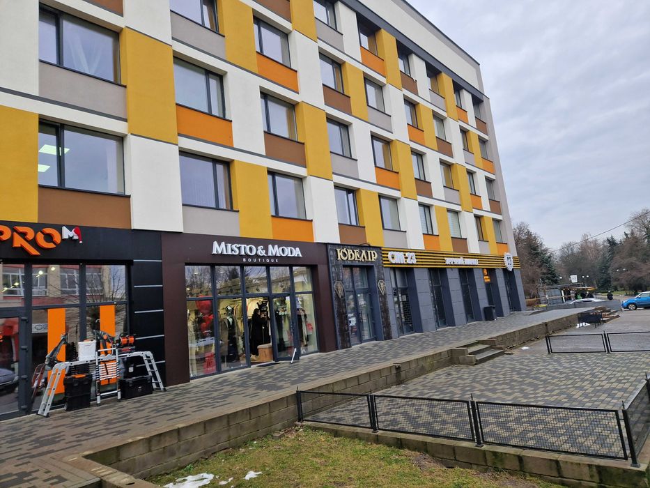 Оренда торгових та  офісних приміщень і кабінетів.