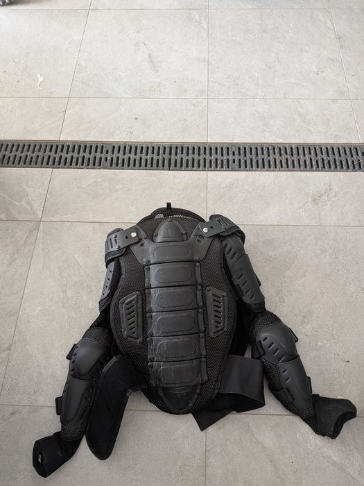 Zbroja motocrossowa