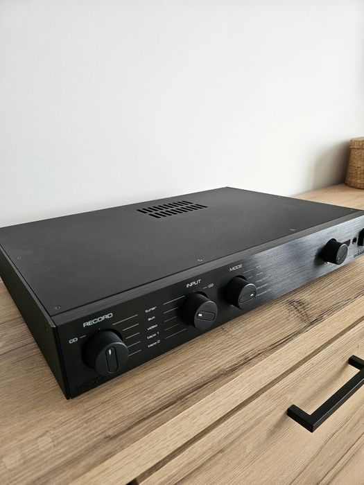 Wzmacniacz stereo audiolab 8200a