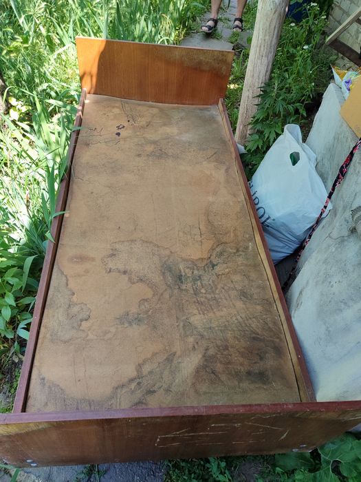 Ліжко дерев'яне одно спальне 192*89