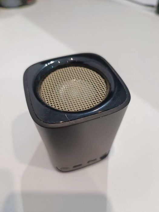 Coluna Portatil Philips Bt100b/00 Bluetooth Black