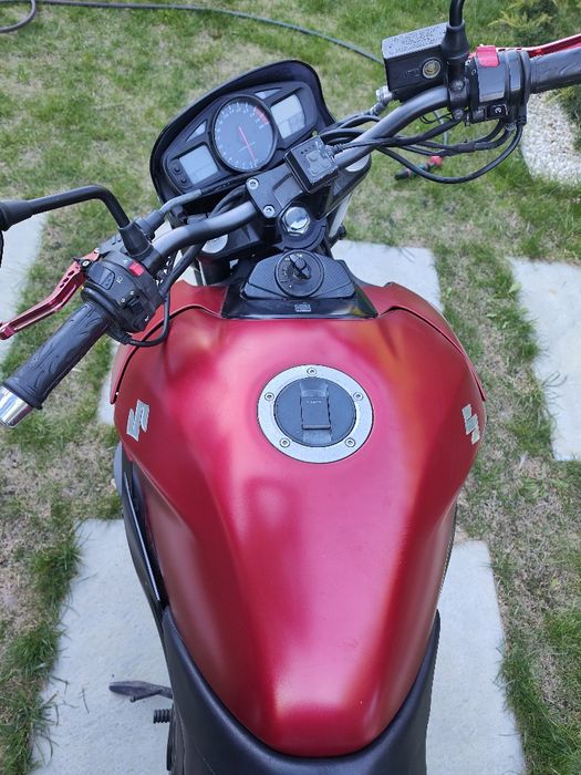 Suzuki GSR 600 rok 2010 r