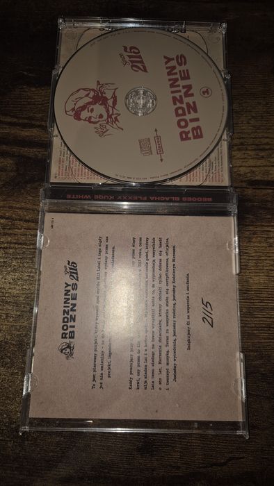 2 CD 2115 - Rodzinny biznes