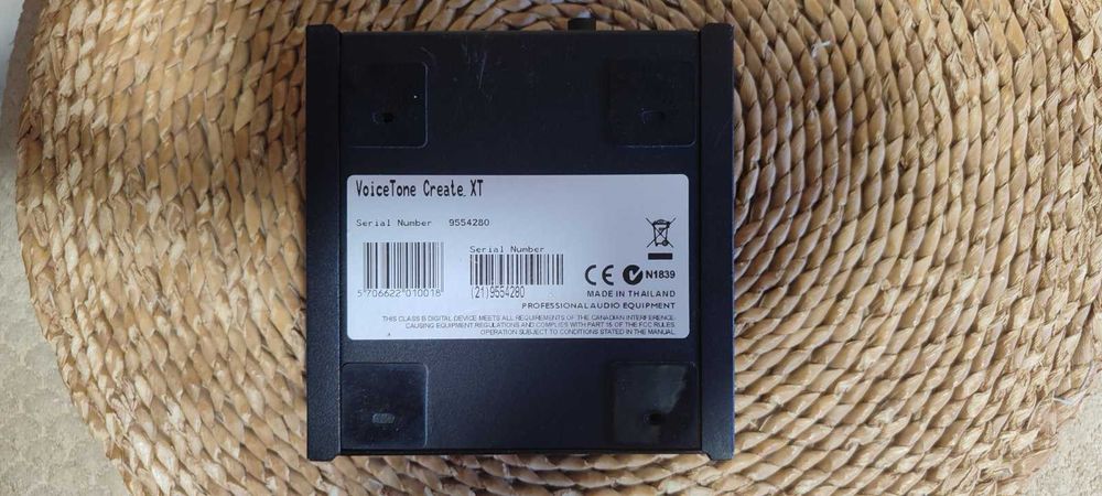 TC-Helicon VoiceTone Create XT