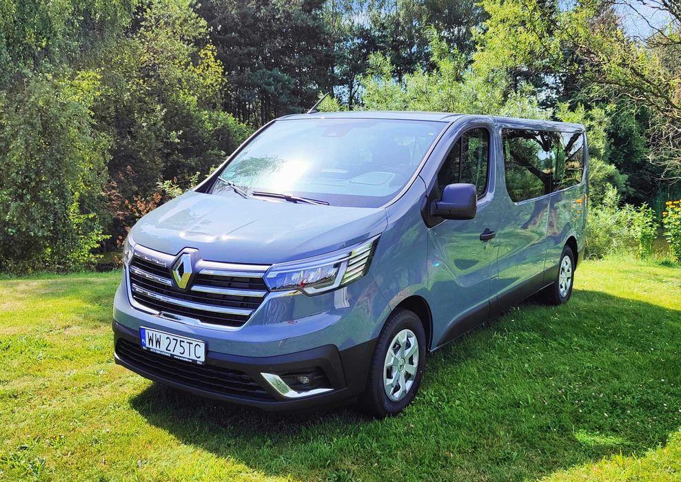 Wynajem Wynajmę Busy 9 os. Renault Trafic transport osób wesela firmy