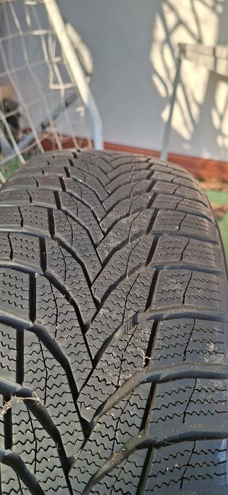 Opony zimowe 205/55/17
