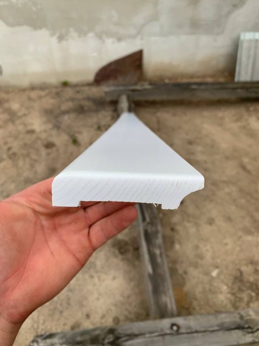 Плінус деревʼяний новий